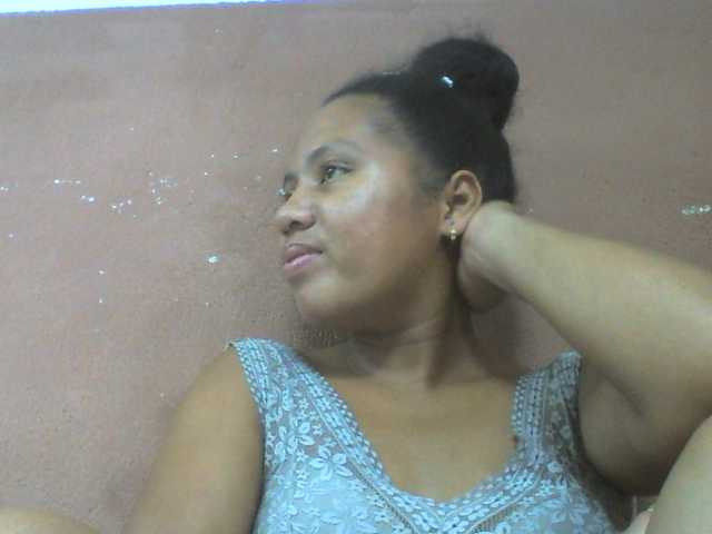 Tharcile live cam on BongaCams