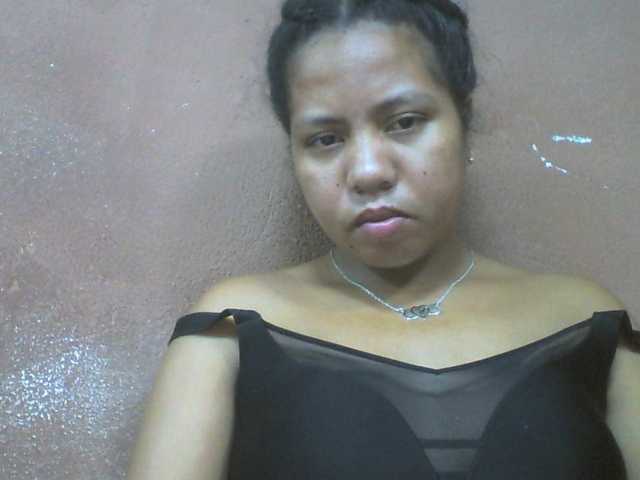 Tharcile live cam on BongaCams