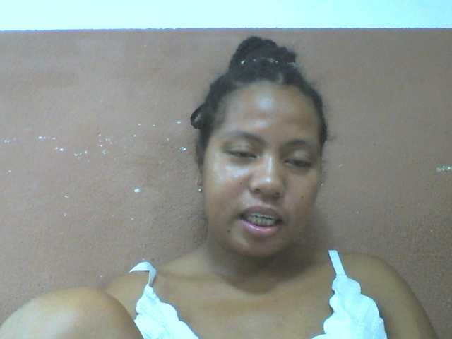 Tharcile live cam on BongaCams