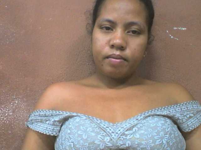 Tharcile live cam on BongaCams