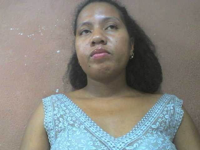 Tharcile live cam on BongaCams