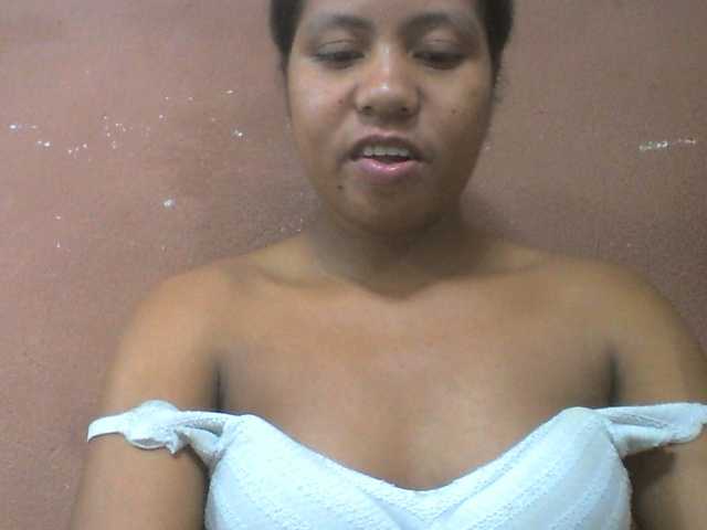 Tharcile live cam on BongaCams