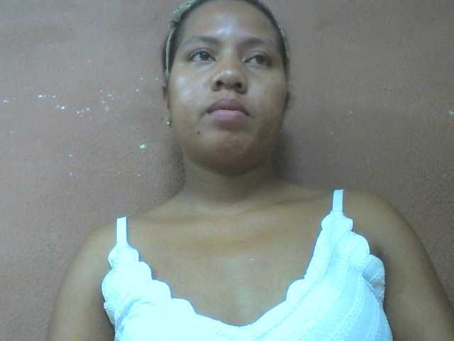 Tharcile live cam on BongaCams