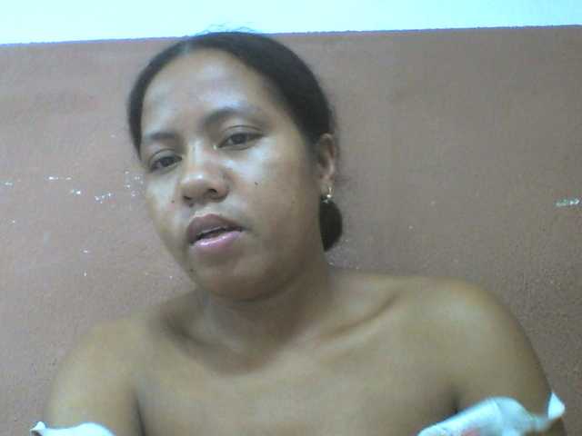 Tharcile live cam on BongaCams