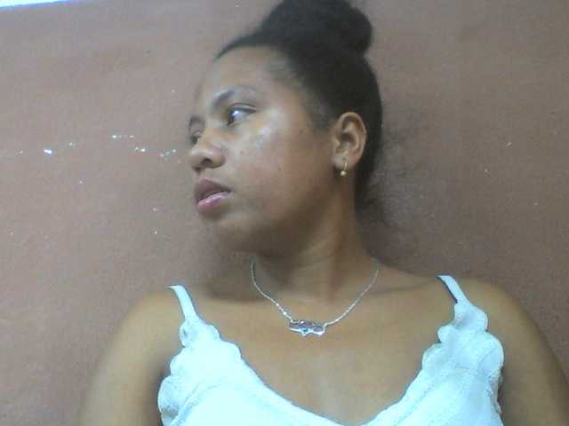 Tharcile live cam on BongaCams