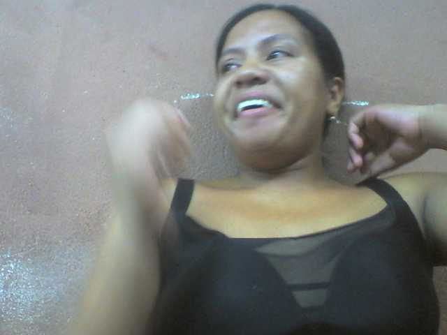 Tharcile live cam on BongaCams