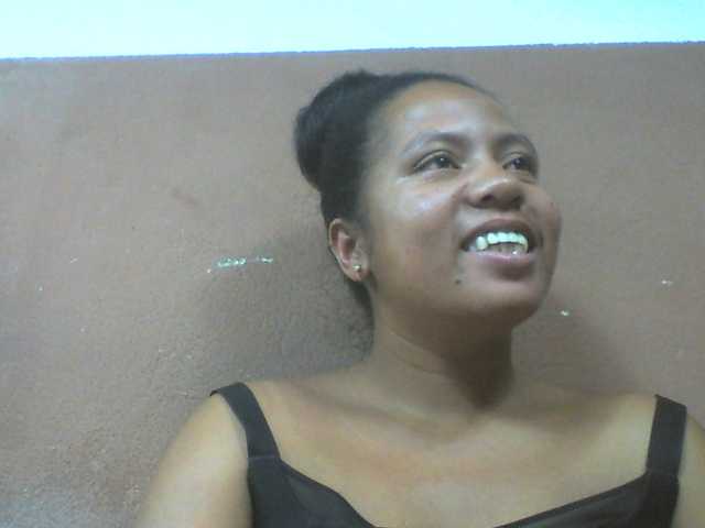 Tharcile live cam on BongaCams