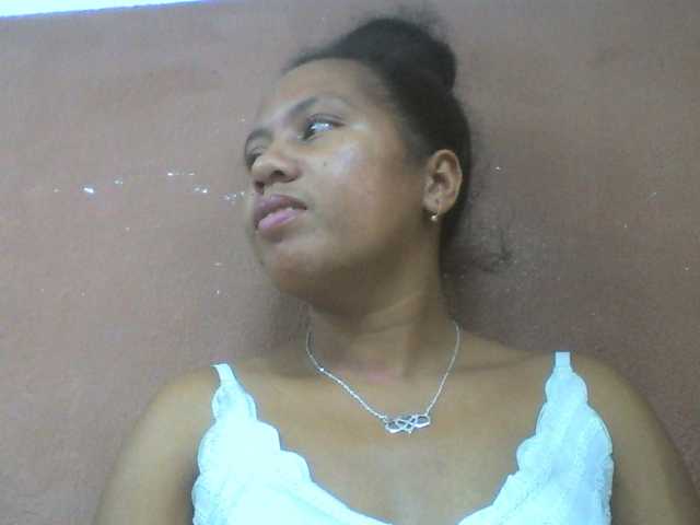 Tharcile live cam on BongaCams