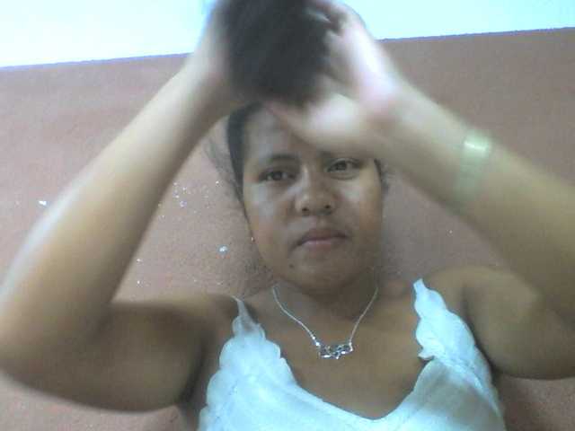 Tharcile live cam on BongaCams