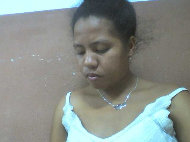 Tharcile live cam on BongaCams