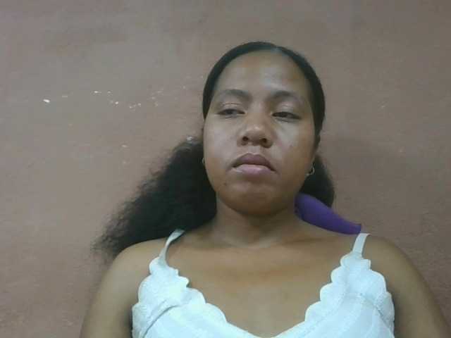 Tharcile live cam on BongaCams
