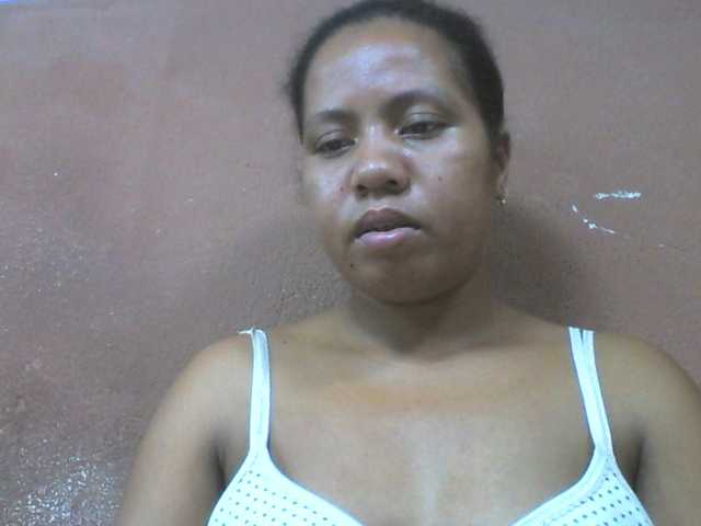 Tharcile live cam on BongaCams