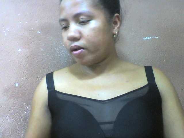 Tharcile live cam on BongaCams
