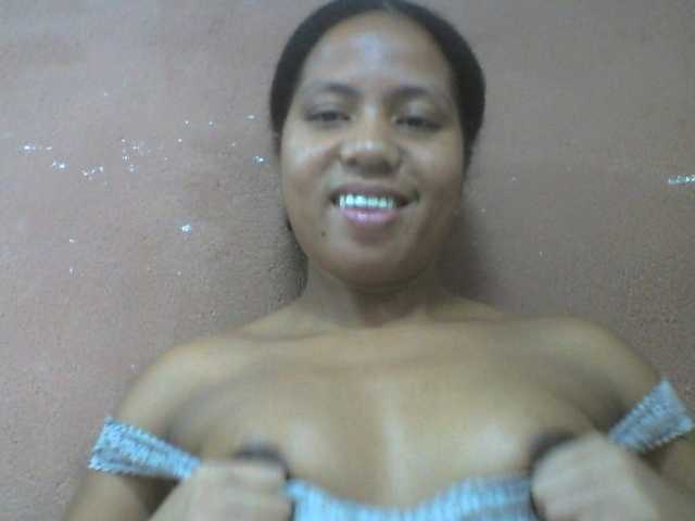 Tharcile live cam on BongaCams