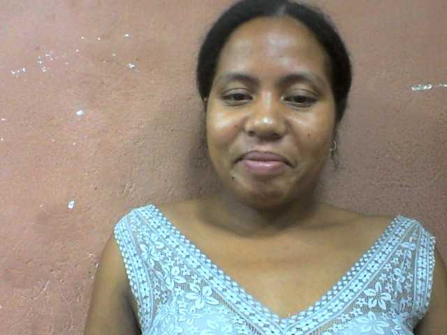 Tharcile live cam on BongaCams