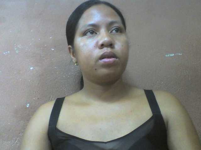 Tharcile live cam on BongaCams