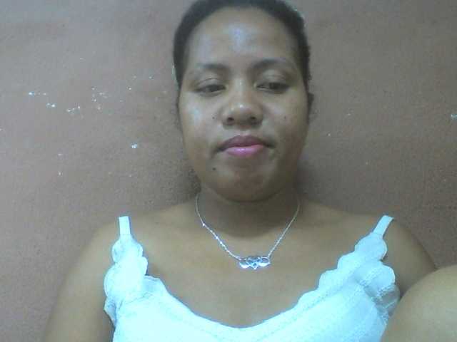 Tharcile live cam on BongaCams