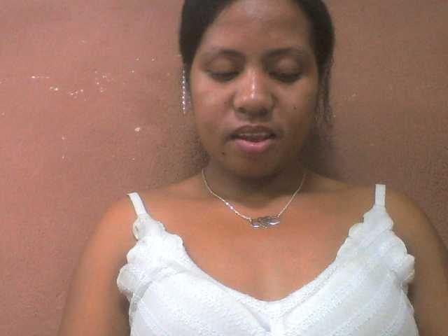 Tharcile live cam on BongaCams