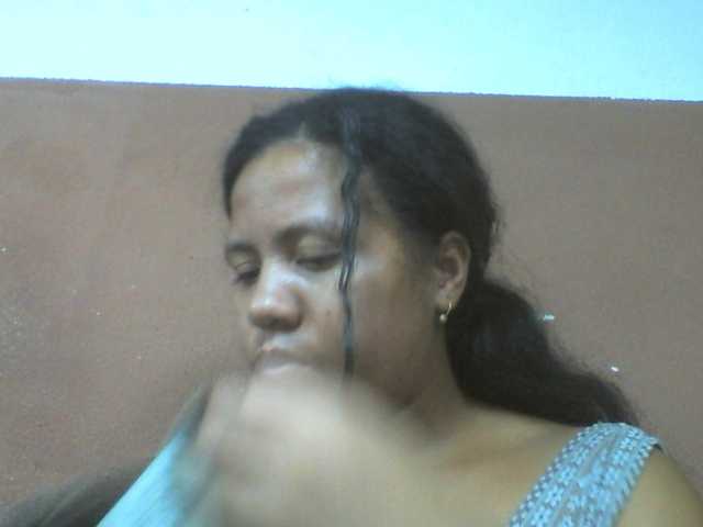 Tharcile live cam on BongaCams