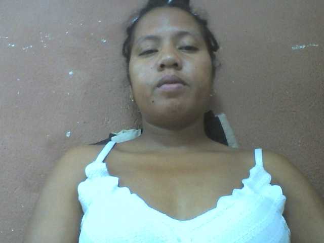 Tharcile live cam on BongaCams