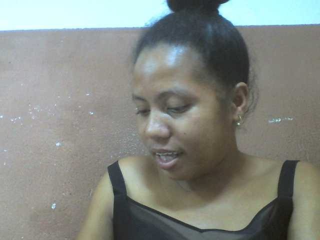 Tharcile live cam on BongaCams