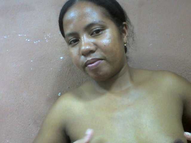Tharcile live cam on BongaCams