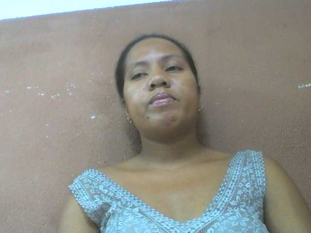 Tharcile live cam on BongaCams