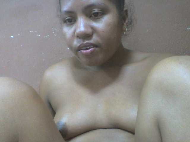 Tharcile live cam on BongaCams