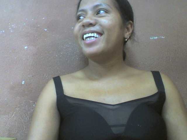 Tharcile live cam on BongaCams