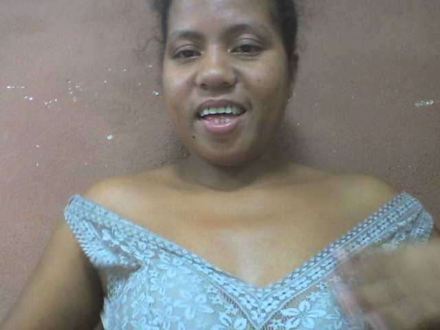 Tharcile live cam on BongaCams