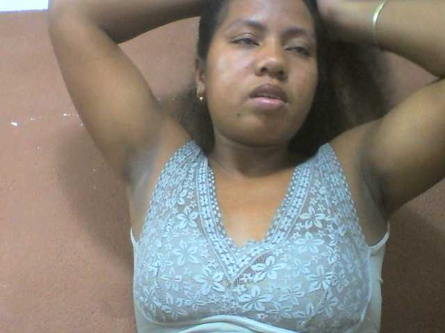 Tharcile live cam on BongaCams