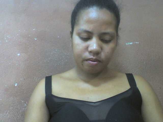 Tharcile live cam on BongaCams