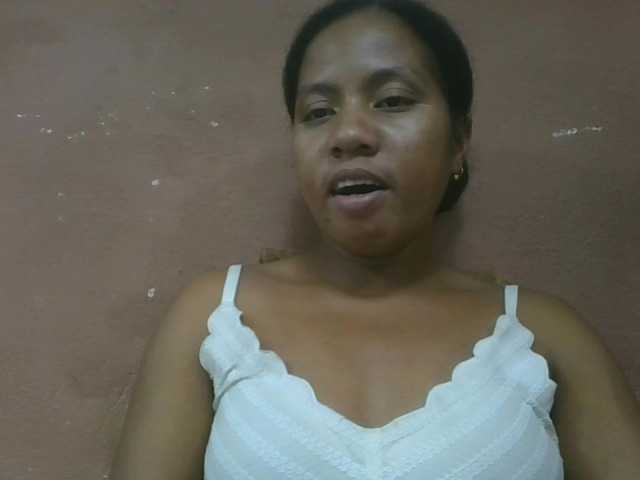 Tharcile live cam on BongaCams