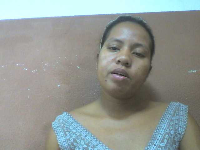 Tharcile live cam on BongaCams