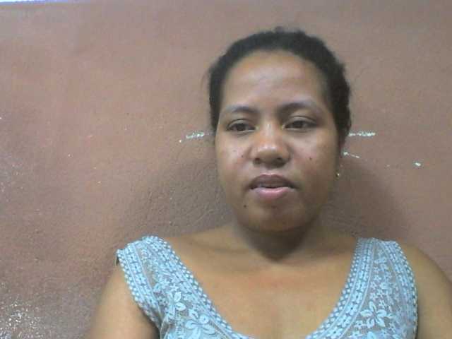 Tharcile live cam on BongaCams