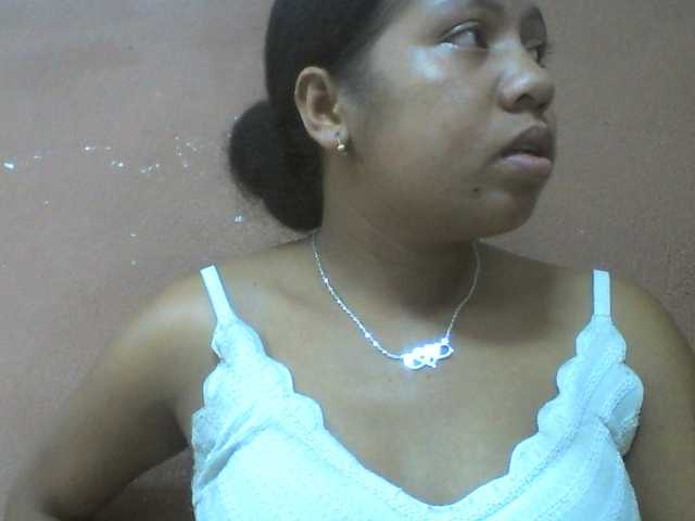 Tharcile live cam on BongaCams