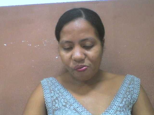 Tharcile live cam on BongaCams