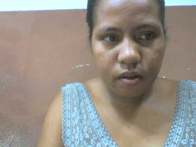 Tharcile live cam on BongaCams