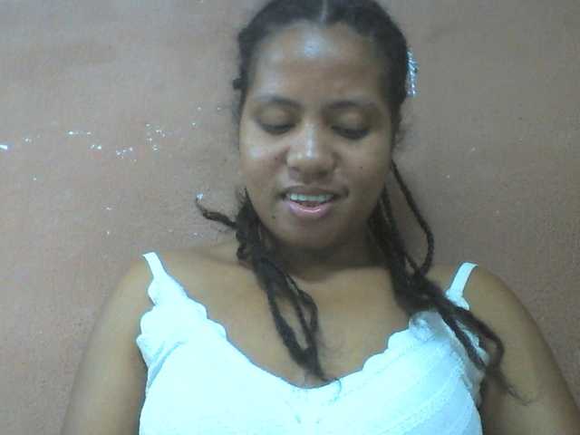 Tharcile live cam on BongaCams