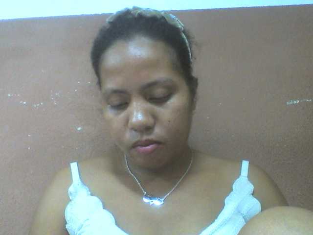 Tharcile live cam on BongaCams
