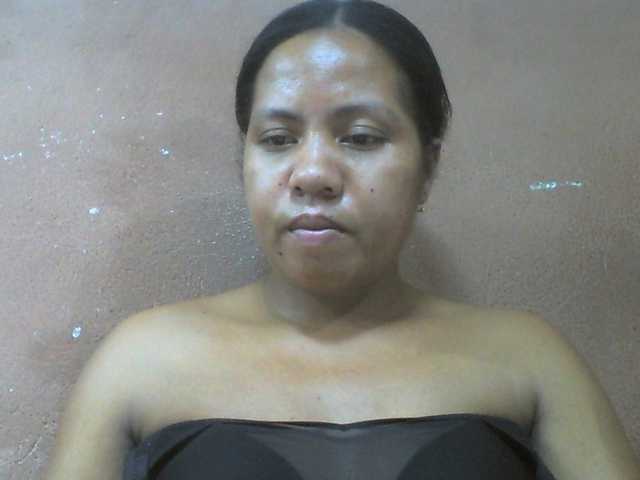 Tharcile live cam on BongaCams