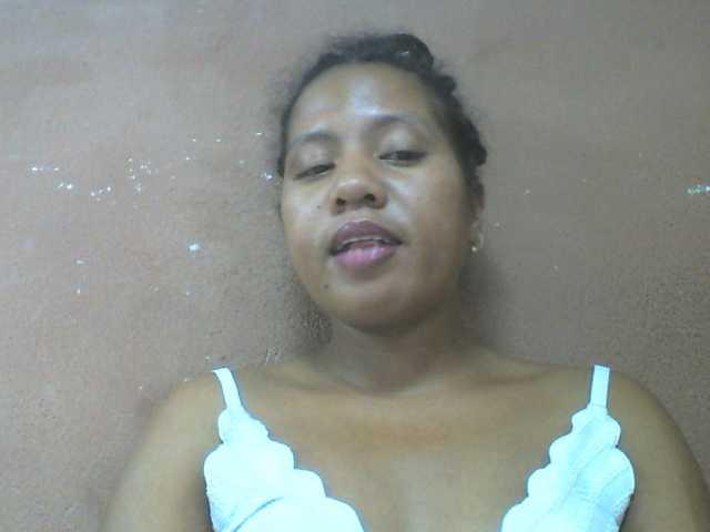 Tharcile live cam on BongaCams