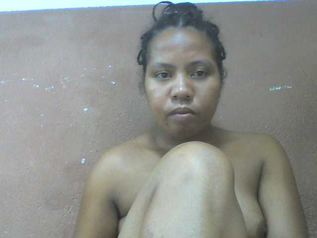 Tharcile live cam on BongaCams