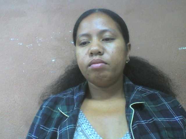 Tharcile live cam