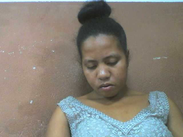 Tharcile live cam on BongaCams