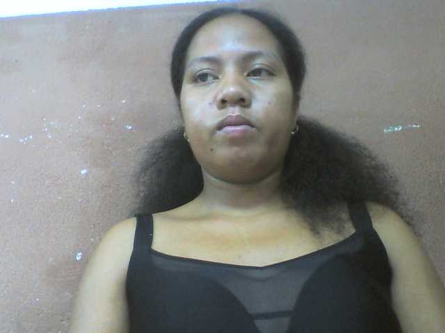 Tharcile live cam on BongaCams