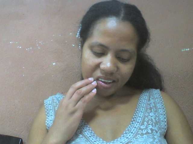 Tharcile live cam on BongaCams