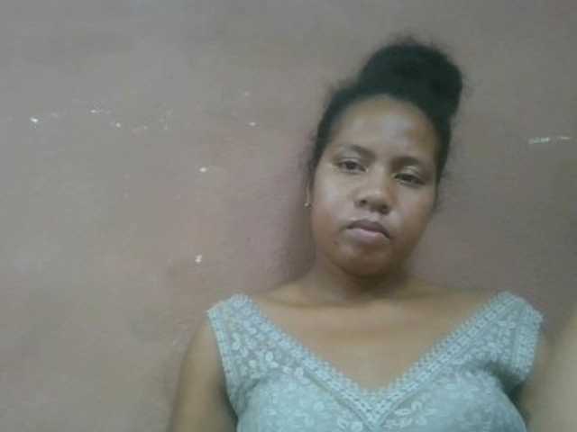Tharcile live cam on BongaCams