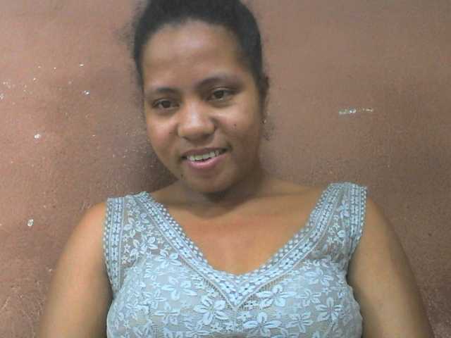 Tharcile live cam on BongaCams