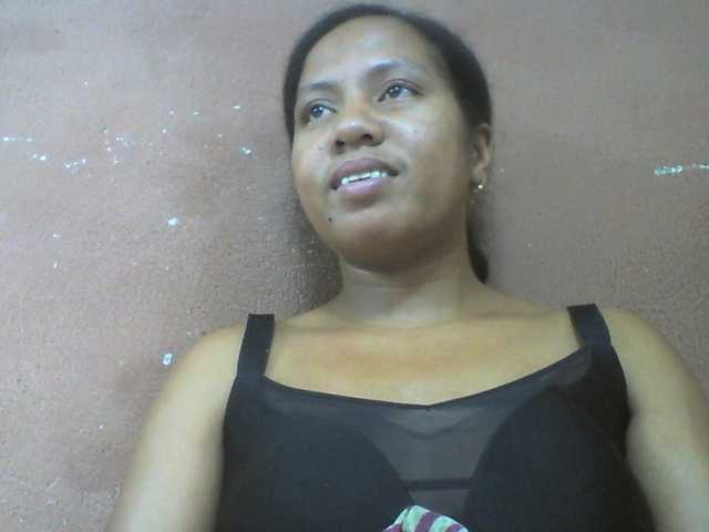 Tharcile live cam on BongaCams